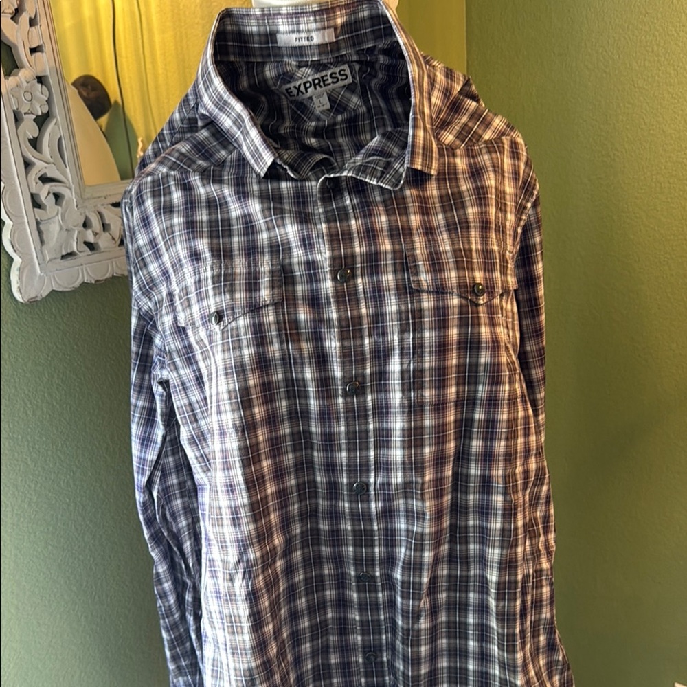 Express Black,purpleand White Casual Button Down Shirt - Picture 3 of 7